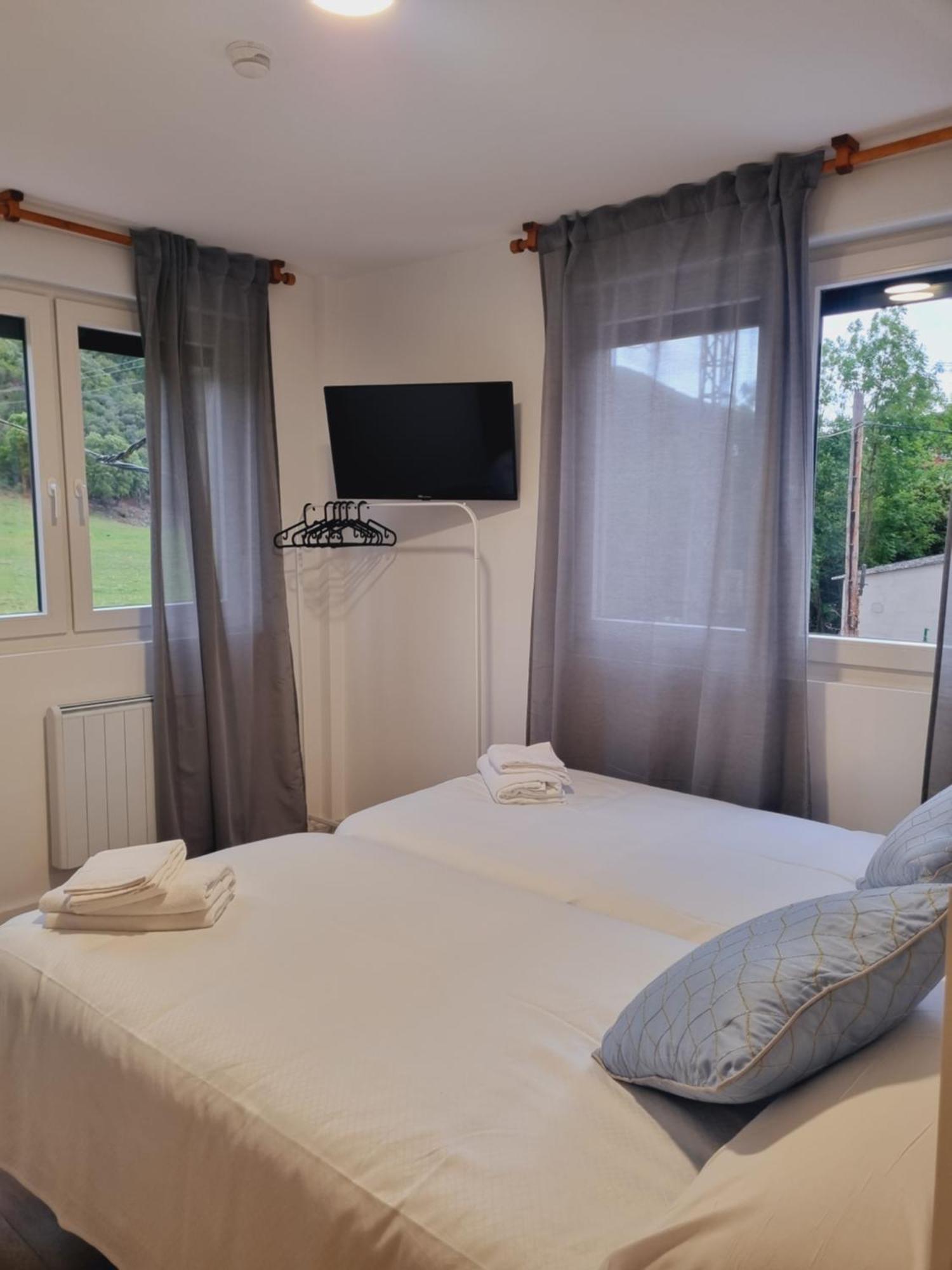 Maile Apartamentos Потес Екстер'єр фото
