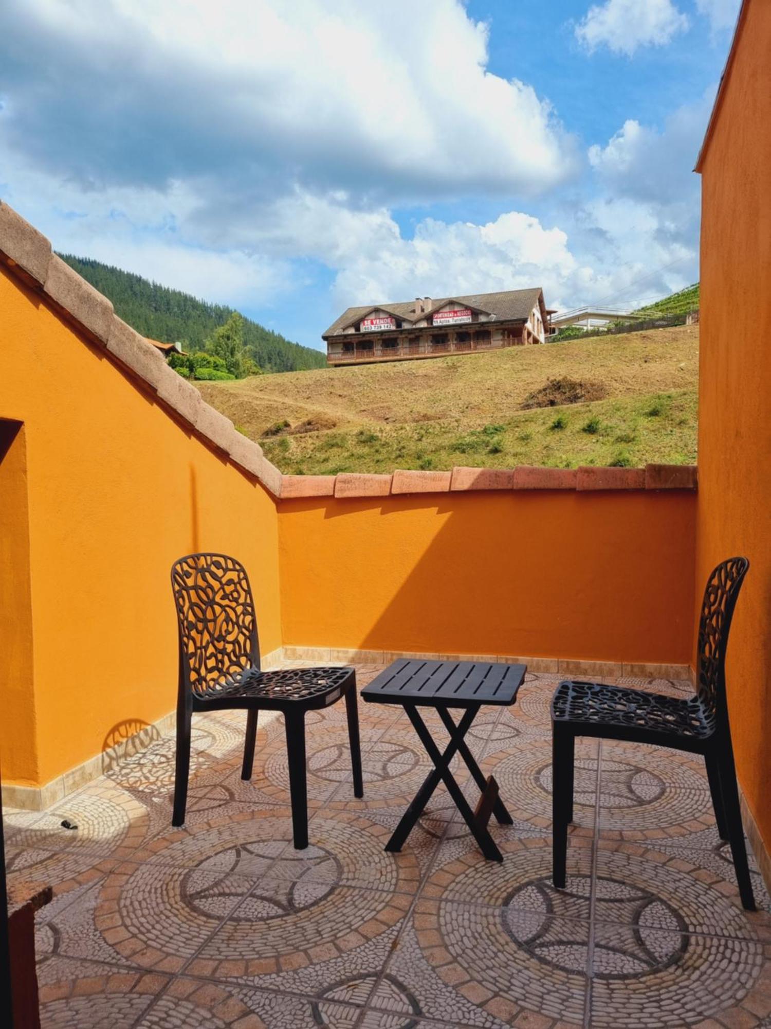 Maile Apartamentos Потес Екстер'єр фото